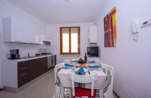 Fiumelatte Apartamento | Fontana Del Lago Apt. 4