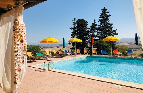 Montecatini Val di Cecina Apartamento | Podere "FONTEMIGLIARI" A. 2 DORMITORIOS- 1 VIVIENDA Y COCINA - 1 BAÑO APARTAMENTO
