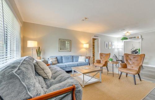 Northeast Pensacola Casa | Foosball Games and Al Fresco Dining Pensacola Home!