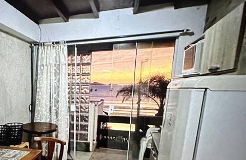 Pantano do Sul Apartamento | Foot in the sand, duplex apartment in front of the beach