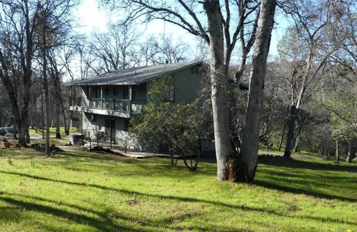 Midpines Casa | Foothill Acres - Family Cabin near Yosemite