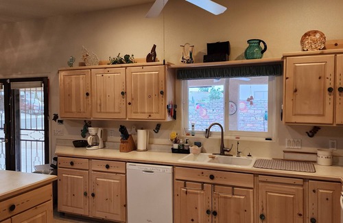 Foothills Casa | Foothill Sunrises & Desert Sunsets from this beautiful 2B/2Ba house.