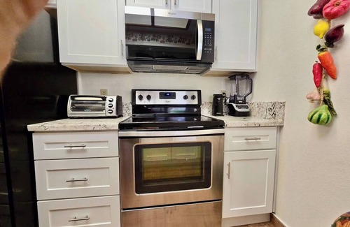 Skyline Bel Air Estates Condominio | Foothills Beautiful and Comfy 2 Bedroom Apartment