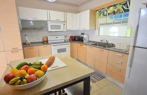 Douglas Condominio | Huellas Whitesands G3