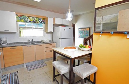 Douglas Condominio | Huellas Whitesands G3
