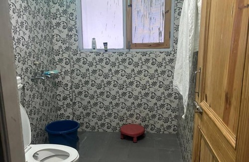 Manali Hotel | Footsteps Hostel and Cafe