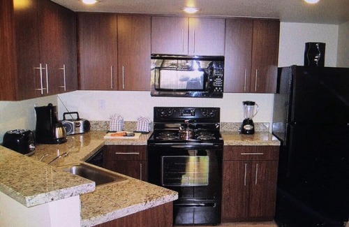 Enterprise Condominio | PENNZOIL Ganga de fin de semana de carrera $ 69/149 por noche!-condo 4 invitados en el Grandview