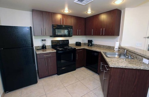 Enterprise Condominio | PENNZOIL Ganga de fin de semana de carrera $ 69/149 por noche!-condo 4 invitados en el Grandview