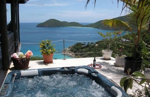 East End Villa | Para unas vacaciones verdaderamente mágicas, Magic Castle Villa en finca de 2 1/2 acres, privado.