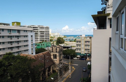 Miramar Apartamento | For Family & Friends | With Balcony | Free Parking | Air Conditioner