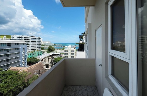 Miramar Apartamento | For Family & Friends | With Balcony | Free Parking | Air Conditioner