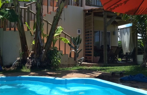 Albion Apartamento | Para cuatro personas, jardín, piscina, estacionamiento privado, bicicleta, kayak.