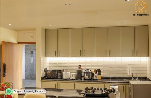 Vadodara Apartamento | For NRI by NRI - A3 1001, 3BHK Premium Luxury House with Private Terrace
