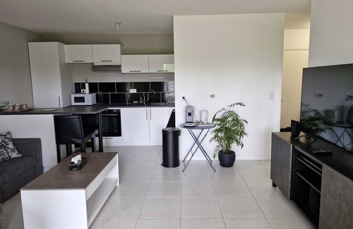 Floirac Apartamento | For rent furnished apartment Floirac 2 bedrooms secure residence private parking