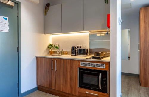 Runnymede Apartamento | For Students Only - Straits Garden at Egham