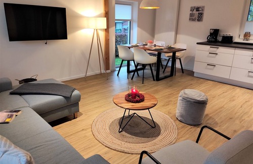 Busumer Deichhausen Casa | For your dream vacation on the North Sea. Location close to the beach and a great ambience