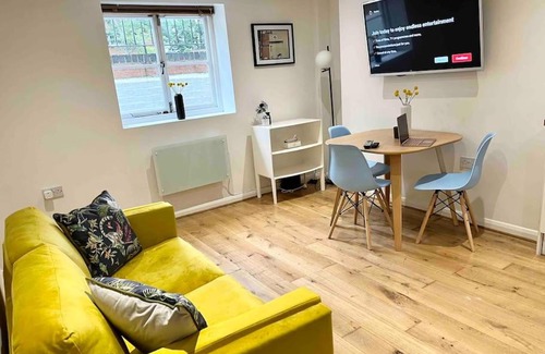 Reading Apartamento | Forbury Apartment, 3 guests, Free Parking & Wifi, close to Uni, Hospital & Town Centre