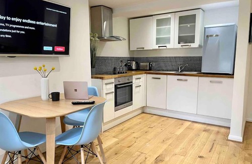 Reading Apartamento | Forbury Apartment, 3 guests, Free Parking & Wifi, close to Uni, Hospital & Town Centre