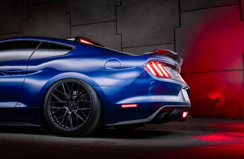 Taman Mutiara Apartamento | Ford Mustang 5.0