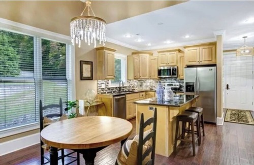 Hayesville Casa | Fore and More Mountain Townhome