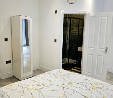 Newham Casa | Forest Edge Inn
