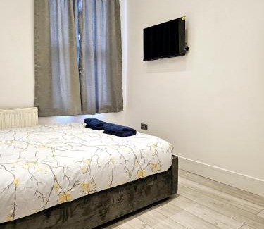 Newham Casa | Forest Edge Inn