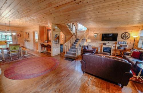 Lazy Acres Casa | Forest Edge Retreat