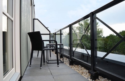 Nieuw-Haamstede Hotel | Forest Escape Room with Beach Access and Free Breakfast