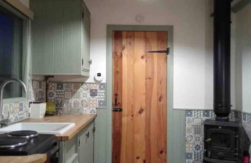 Rock Cabina | Forest & Farm - Luxury Shepherd’s Hut