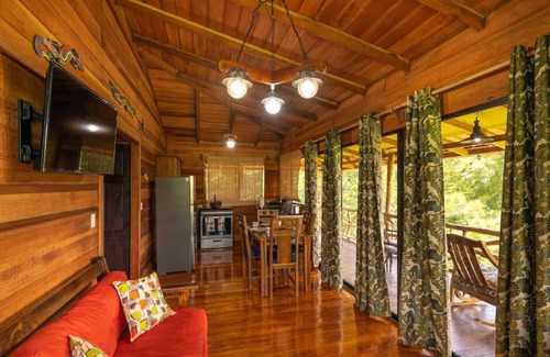 Peñas Blancas Cabaña | Forest-flame 2 Bedroom house and 1 bath in Costa Rica