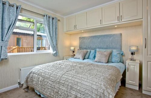 Lanlivery Casa | Forest Glade Lodge