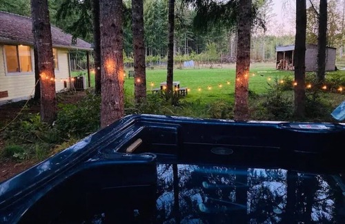 Olympia Casa | Forest Hideaway House with hot tub and trail