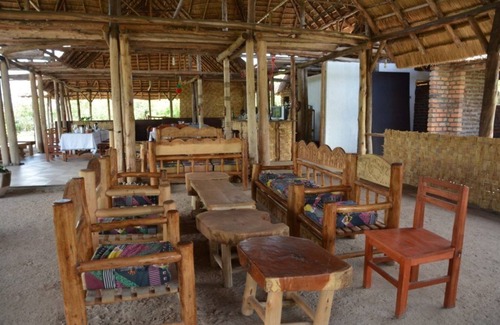 Kasese Cabina | Forest Hog Safari Lodge