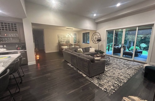 Issaquah Casa | Forest house with hot tub, fire pit and heated deck. Sleeps 8+