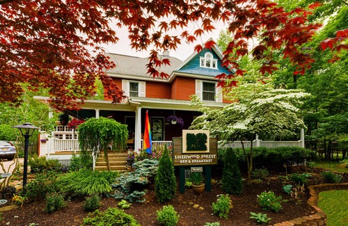 Douglas Casa | Sherwood Forest B&B