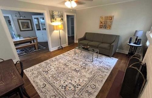Forest Acres Casa | Forest Lake Hidden Gem 3 Min to Ft Jackson & Shops