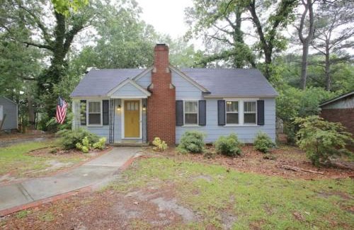 Forest Acres Casa | Forest Lake Hidden Gem 3 Min to Ft Jackson & Shops