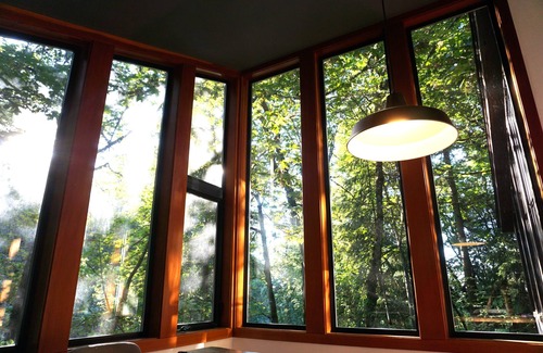 Western Casa | Forest Retreat in Eugene – Stylish Home w/ Hot Tub, Chef's Kitchen & Trails