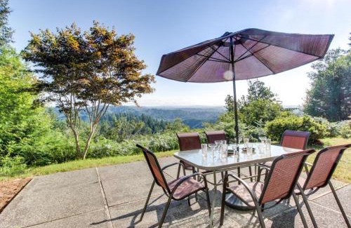 Coos Bay Casa | Forest Ridge Retreat
