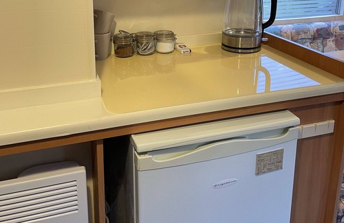 Balnain Casa | FOREST VIEW CARAVAN - ADULTS ONLY