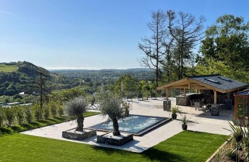 Pontyclun Casa | Forest View