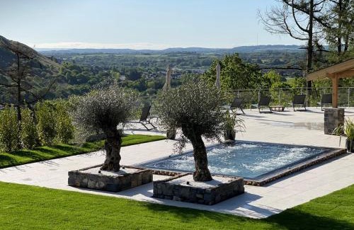 Pontyclun Casa | Forest View