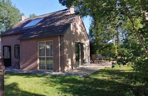 Ewijk Casa | Forest VIP-bungalow at Groene Heuvels