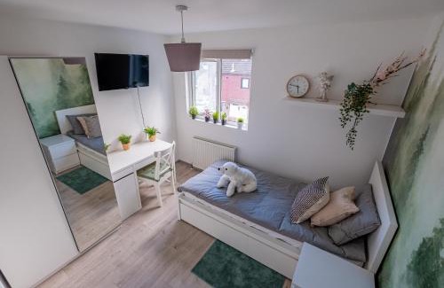 Great Houghton Casa | Forest Work & Relax Accommodation