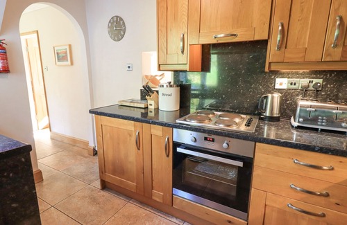 Satterthwaite Cabaña | COTTAGE FORESTERS, admite mascotas en Hawkshead, Ref 972630