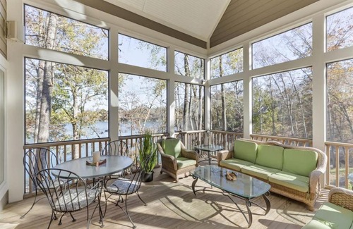 West Union Casa | Foreststone Fabulous Lake Keowee Waterfront Home