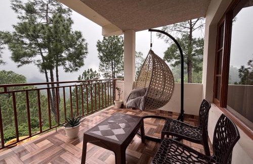 Kumarhatti Apartamento | ForestVibe Kasauli l 1Km From Mall Road l Indoor Sitting Area and Restaurant l Kasauli By Splendid Hotels