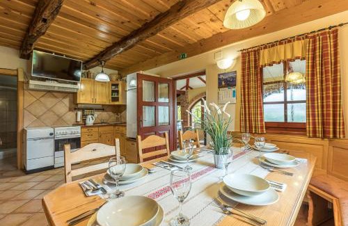 Crnomelj Casa | Forge Of Happiness With Pool - Happy Rentals