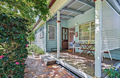 Diamondvale Cabaña | Forget Me Not Cottage @ Diamondvale Estate, perfect for couples with fireplace