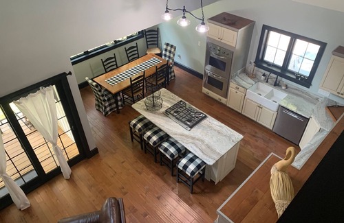 Red Hook Otro | Forget your worries in this serene Modern Farm House.